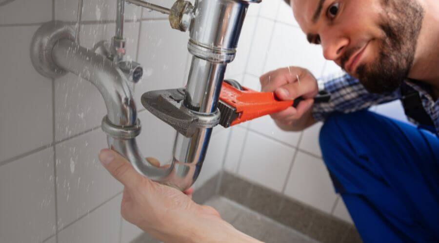 Expert burst pipe repair services in Madill, OK